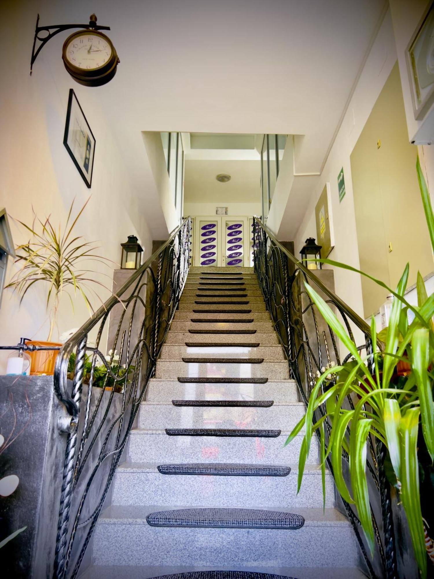 Cazare Moldi - Regim Hotelier Campulung Moldovenesc Exterior photo