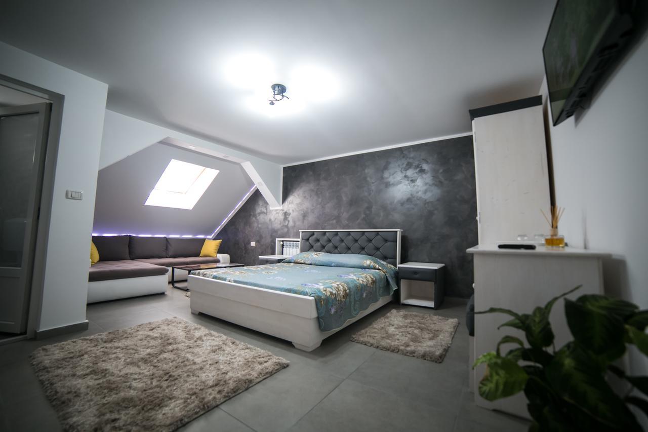 Cazare Moldi - Regim Hotelier Campulung Moldovenesc Exterior photo